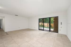 102 27TH TERRACE, GAINESVILLE, FL 32607 - MLS#MFRGC533191