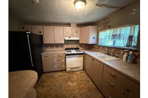 708 6TH AVENUE, GAINESVILLE, FL 32601 - MLS#MFRGC533213