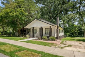 15615 141ST STREET, ALACHUA, FL 32615 Sold 09/22/25