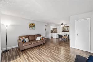 6519 NEWBERRY ROAD, GAINESVILLE, FL 32605 - MLS#MFRGC533358