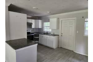 1621 23RD LANE, GAINESVILLE, FL 32641 Sold 10/24/25