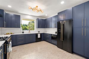 1630 16TH TERRACE, GAINESVILLE, FL 32605 - MLS#MFRGC533495