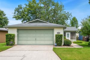 8825 Nw 37th Cir, GAINESVILLE