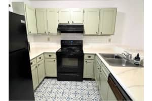 89 16TH AVENUE, GAINESVILLE, FL 32601 - MLS#MFRGC533572