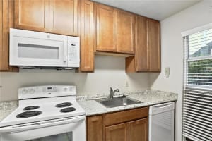 611 75TH STREET, GAINESVILLE, FL 32607 - MLS#MFRGC533605