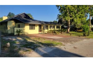 1014 10TH STREET, GAINESVILLE, FL 32601 - MLS#MFRGC533609