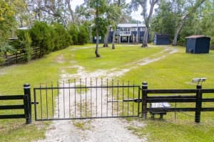 102 931ST STREET, BRANFORD, FL 32008 - MLS#MFRGC533628