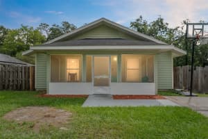 737 18TH STREET, GAINESVILLE, FL 32641 - MLS#MFRGC533721