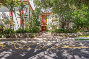 1012 Pearce Dr #110, CLEARWATER