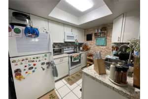 7200 8TH AVENUE, GAINESVILLE, FL 32607 - MLS#MFRGC534052