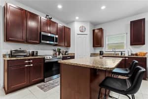 24656 7TH LANE, NEWBERRY, FL 32669 - MLS#MFRGC534095