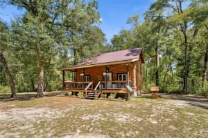 3820 41ST STREET, HIGH SPRINGS, FL 32643 - MLS#MFRGC534130