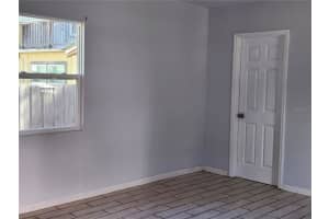 422 NW 9TH AV, GAINESVILLE, FL 32602 - MLS#MFRGC534211