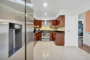 701 CASTLEWOOD DRIVE, WINTER SPRINGS, FL 32708 Sold 11/24/25