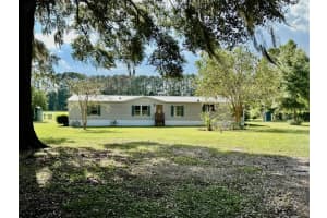 18027 149TH PLACE, ALACHUA, FL 32615 - MLS#MFRGC534347