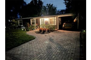 2264 FLOYD STREET, SARASOTA, FL 34239 - MLS#MFRGC534523