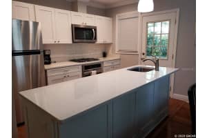 810 9TH AVENUE, GAINESVILLE, FL 32601 - MLS#MFRGC534911