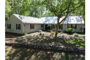 MLS# MFRGC535190, Lake City, Florida 32024