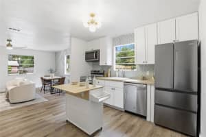 25135 7TH AVENUE, NEWBERRY, FL 32669 - MLS#MFRGC535292