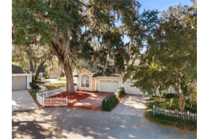 10804 65TH WAY, ALACHUA, FL 32615 - MLS#MFRGC535336