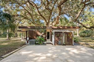 1820 64TH WAY, GAINESVILLE, FL 32641 - MLS#MFRGC535420