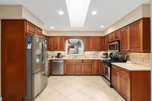 2821 12TH PLACE, GAINESVILLE, FL 32605 - MLS#MFRGC535465