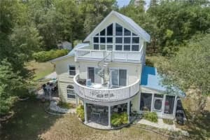 202 CUE LAKE DRIVE, HAWTHORNE, FL 32640 - MLS#MFRGC535528