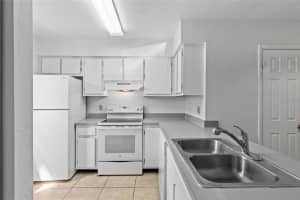 2219 39TH WAY, GAINESVILLE, FL 32607 - MLS#MFRGC535553