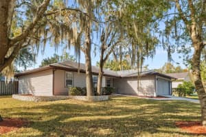 420 94TH WAY, GAINESVILLE, FL 32607 - MLS#MFRGC535579