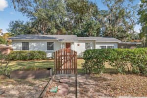 1105 Ne 9th St, GAINESVILLE