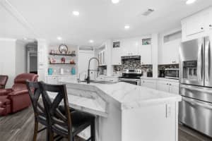 272 OLD NIBLACK AVENUE, FORT WHITE, FL 32038 - MLS#MFRGC535881