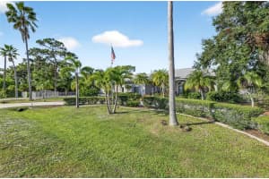 820 BAYSHORE DRIVE, ENGLEWOOD, FL 34223 - MLS#MFRGC535907