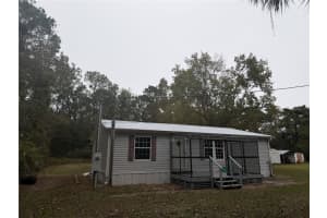 212 PARADISE SHORES ROAD, CRESCENT CITY, FL 32112 - MLS#MFRGC536022