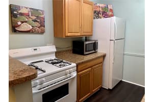 1700 16TH COURT, GAINESVILLE, FL 32608 - MLS#MFRGC536138