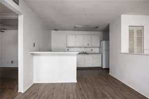 1700 16TH COURT, GAINESVILLE, FL 32608 - MLS#MFRGC536371