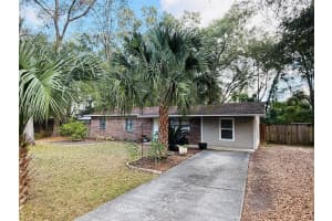 425 257TH TERRACE, NEWBERRY, FL 32669 - MLS#MFRGC536400