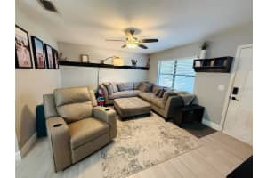 425 257TH TERRACE, NEWBERRY, FL 32669 - MLS#MFRGC536400