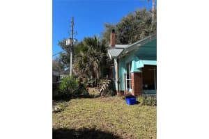 102 7TH STREET, GAINESVILLE, FL 32601 - MLS#MFRGC536447