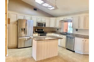 7644 ARLIGHT DRIVE, NEW PORT RICHEY, FL 34655 - MLS#MFRGC536556