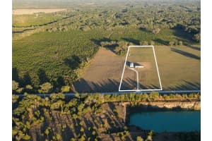 3789 Nw 202nd St, NEWBERRY