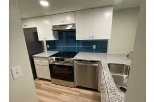 1638 16TH STREET, GAINESVILLE, FL 32608 - MLS#MFRGC536697