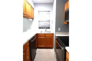 1220 1ST AVENUE, GAINESVILLE, FL 32601 - MLS#MFRGC536811