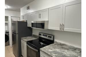 6519 NEWBERRY ROAD, GAINESVILLE, FL 32605 - MLS#MFRGC536829