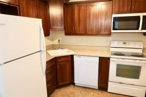 2704 1ST AVENUE, GAINESVILLE, FL 32607 - MLS#MFRGC536965