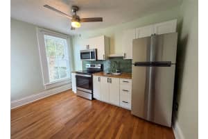 123 8TH STREET, GAINESVILLE, FL 32601 - MLS#MFRGC536983