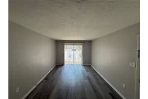 1035 9TH STREET, GAINESVILLE, FL 32601 - MLS#MFRGC537009