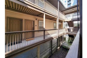 1220 1ST AVENUE, GAINESVILLE, FL 32601 - MLS#MFRGC537046