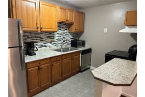 1015 9TH STREET, GAINESVILLE, FL 32601 - MLS#MFRGC537068