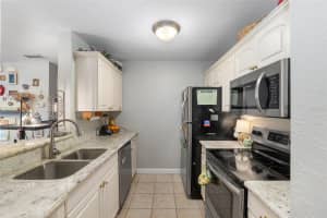 835 9TH STREET, GAINESVILLE, FL 32601 - MLS#MFRGC537231