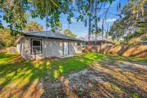 1523 1ST AVENUE, GAINESVILLE, FL 32641 - MLS#MFRGC537264